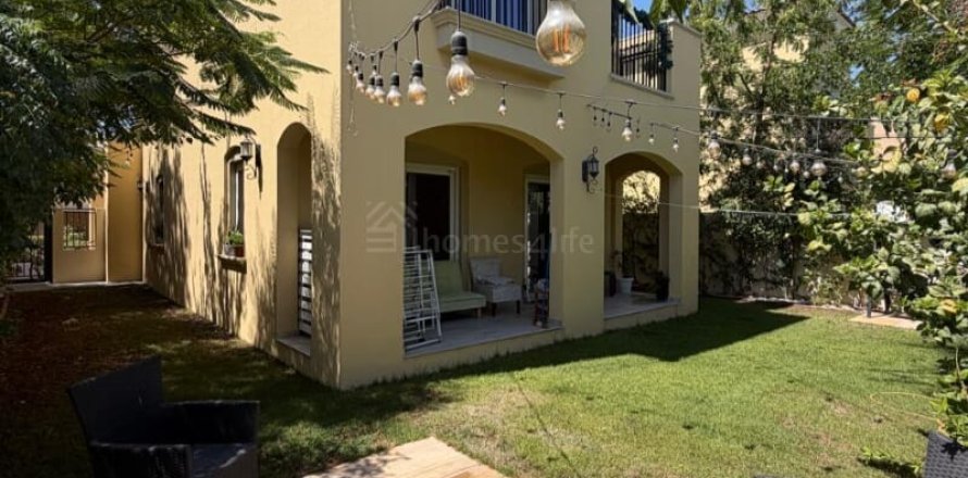Villa à Dubai Land, Dubai, EAU: 3 chambres, 325 m2 № 726927