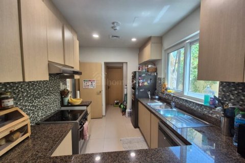 Villa à louer à Dubai Land, Dubai, EAU 3 chambres, 325 m2 № 726927 - photo 14
