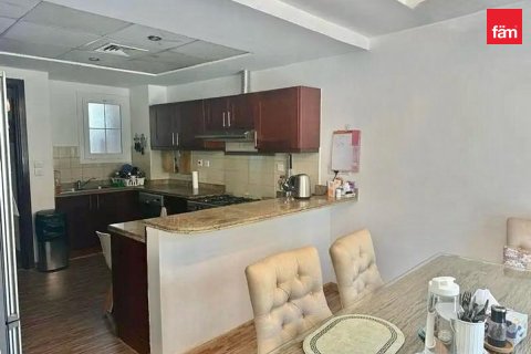 Vilă de închiriat în Dubai, EAU 3 dormitoare, 255 mp. №764105 - poză 6