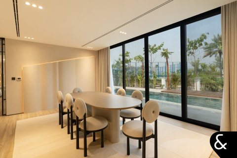 Villa in Jumeirah Islands, Dubai, UAE 4 bedrooms, 511 sq.m. № 671176 - photo 16