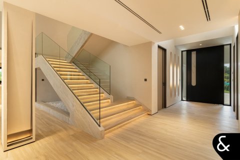 Villa in Jumeirah Islands, Dubai, UAE 4 bedrooms, 511 sq.m. № 671176 - photo 5