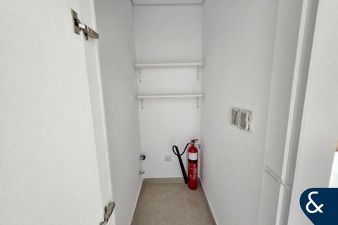 Jumeirah Lake Towers, Dubai, UAE의 임대용 아파트 침실 2개, 135제곱미터 번호 671366 - 사진 22