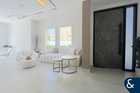 Villa in The Springs, Dubai, UAE 4 bedrooms, 223 sq.m. № 671175 - photo 9