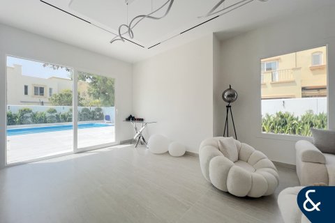 Villa in The Springs, Dubai, UAE 4 bedrooms, 223 sq.m. № 671175 - photo 10