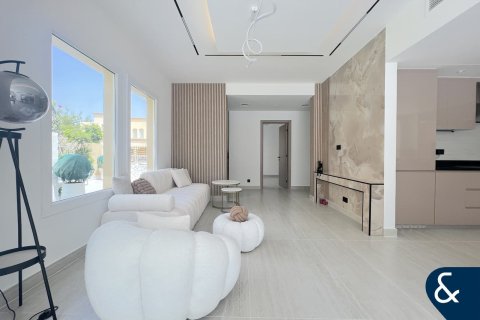 Villa in The Springs, Dubai, UAE 4 bedrooms, 223 sq.m. № 671175 - photo 4