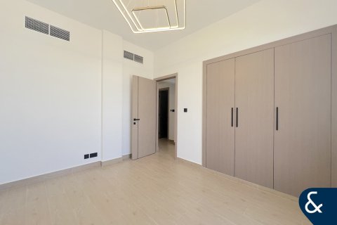 Villa in The Springs, Dubai, UAE 4 bedrooms, 223 sq.m. № 671175 - photo 16