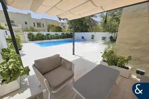 Villa in The Springs, Dubai, UAE 4 bedrooms, 223 sq.m. № 671175 - photo 5