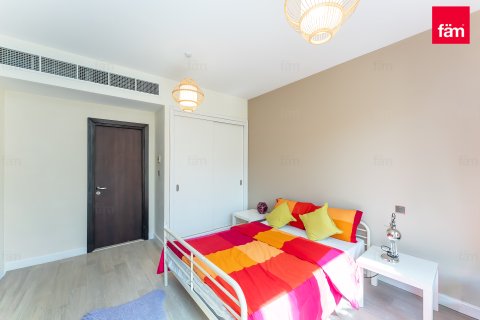 Villa in Dubai, UAE 3 bedrooms, 762.3 sq.m. № 708156 - photo 14