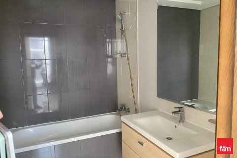 Пәтер Дубай, БАӘ-да 1 жатын бөлме, 82.4 м² № 708158 - фото 9