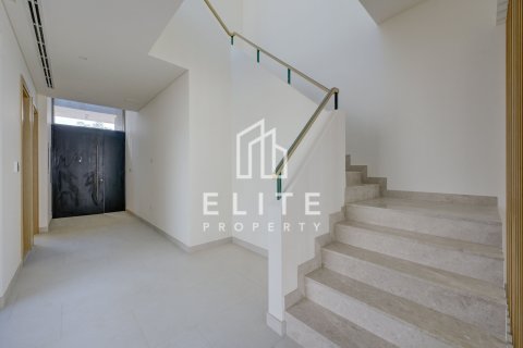 Al Furjan, Dubai, UAE의 임대용 빌라 침실 5개, 675제곱미터 번호 754736 - 사진 11