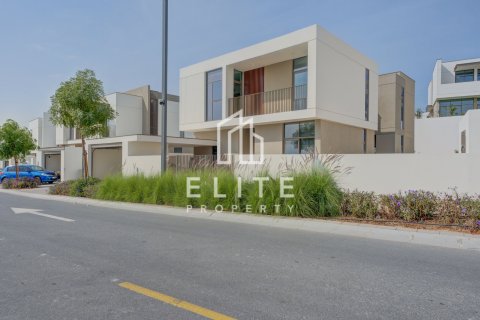 Al Furjan, Dubai, UAE의 임대용 빌라 침실 5개, 675제곱미터 번호 754736 - 사진 30