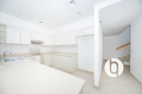 Снять в аренду виллу в Дубай Хилс Эстейт, ОАЭ 4 спальни, 394м2, № 711322 - фото 7