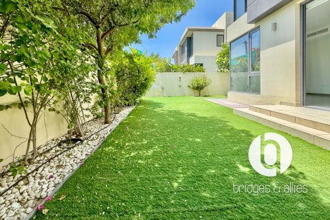 Villa in affitto a Dubai Hills Estate, Dubai, EAU 4 camere da letto, 294 mq. № 711323 - foto 2