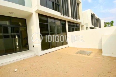 Townhouse in DAMAC Hills (Akoya by DAMAC), Dubai, UAE 3 bedrooms, 227 sq.m. № 647339 - photo 3