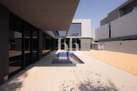 Huvila Tilal City, Sharjah, Arabiemiraatit 5 makuuhuonetta, 575 m2 № 642867 - kuva 4