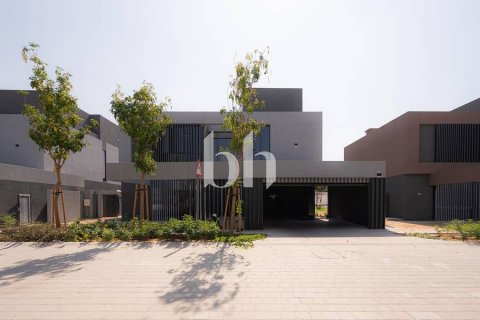 Huvila Tilal City, Sharjah, Arabiemiraatit 5 makuuhuonetta, 575 m2 № 642867 - kuva 2
