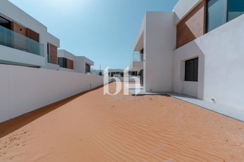 Müüa villa on the Saadiyat Island, Abu Dhabi, AÜE: 5 magamistoaga, 1158 m² Nr 642549 - pilt 25