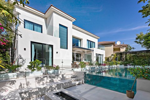 Villa til salg i Jumeirah Islands, Dubai, UAE 5 soveværelser, 557 kvm № 706610 - foto 2