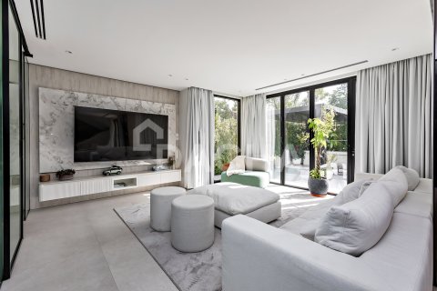 Villa til salg i Jumeirah Islands, Dubai, UAE 5 soveværelser, 557 kvm № 706610 - foto 5