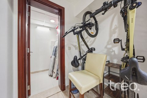 Apartmen di Dubai Sports City, UAE 2 bilik tidur, 126.63 meter persegi № 733384 - foto 10