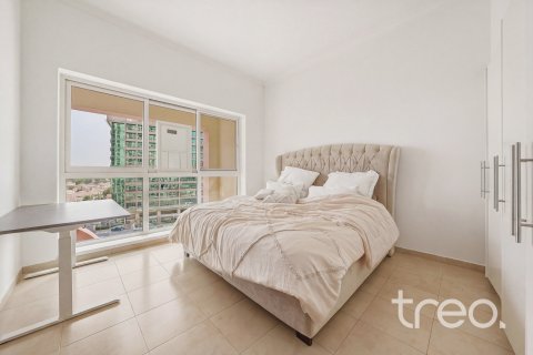 Apartmen di Dubai Sports City, UAE 2 bilik tidur, 126.63 meter persegi № 733384 - foto 4