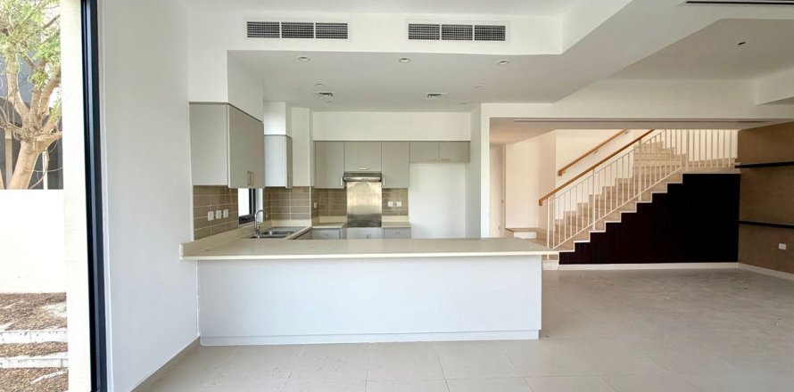 خانه شهری در Dubai Hills Estate، Dubai ، امارات متحده عربی 5 خوابه ، 299.9 متر مربع.  شماره 712882