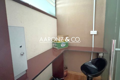 Office til leje i Business Bay, Dubai, UAE 89.5 kvm № 670519 - foto 6