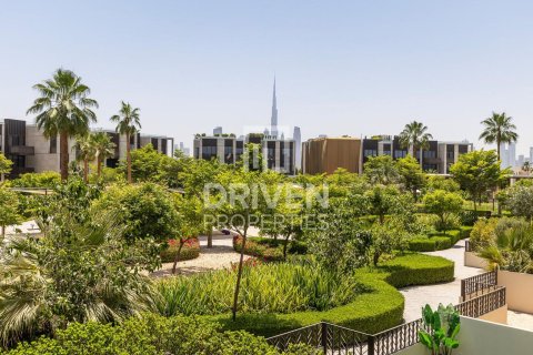 Kaupunkipientalo Jumeirah, Dubai, Arabiemiraatit 4 makuuhuonetta, 416 m2 № 653028 - kuva 25