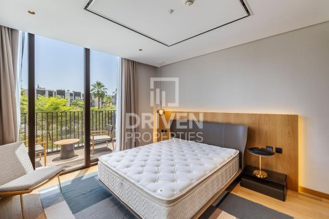Kaupunkipientalo Jumeirah, Dubai, Arabiemiraatit 4 makuuhuonetta, 416 m2 № 653028 - kuva 15