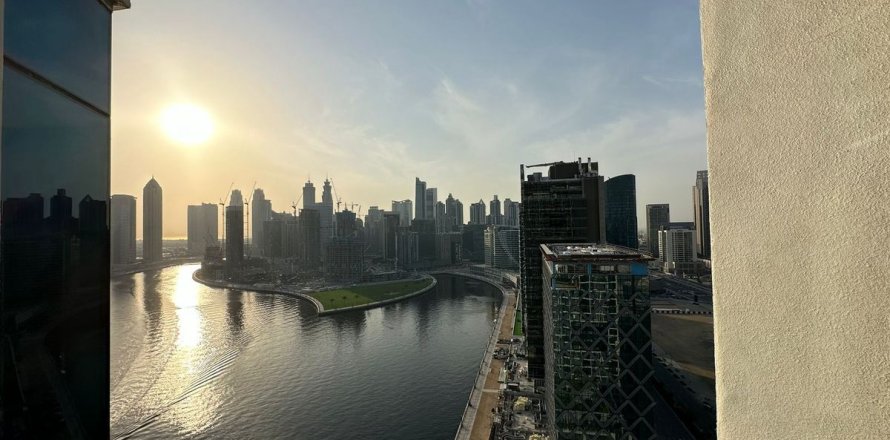 Business Bay, Dubai, संयुक्त अरब अमीरात में अपार्टमेंट, 2 बेडरूम, 111.5 वर्ग मीटर, संख्या 718465
