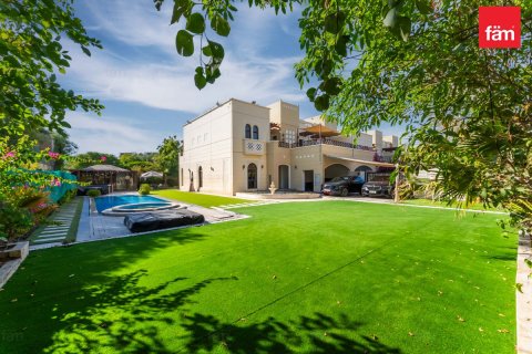 Maison de ville à Dubai, EAU: 4 chambres, 922.1 m2 № 718196