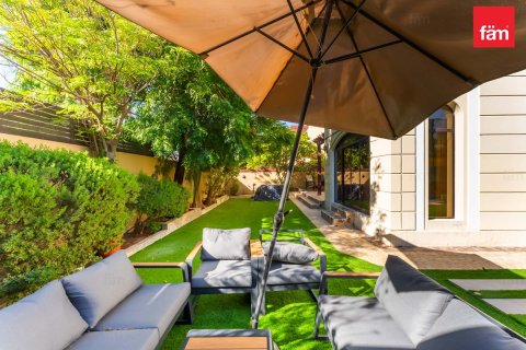 Kuća u nizu u Dubai, UAE 4 spavaćih soba, 922.1 m2 Br. 718196 - fotografija 19