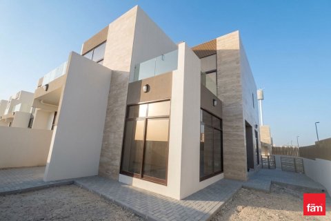 Townhouse in Dubai, UAE 4 bedrooms, 388.6 sq.m. № 714935