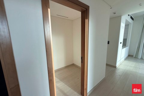 Lägenhet till försäljning i Dubai, UAE 2 sovrum, 160.1 kvm Nr. 714940 - fotografi 8