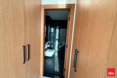 Lägenhet till försäljning i Dubai, UAE 2 sovrum, 160.1 kvm Nr. 714940 - fotografi 13