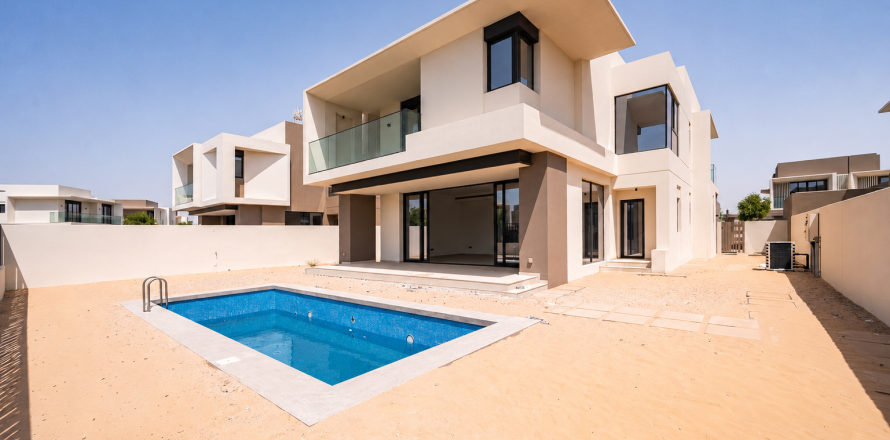 Vilă în Jebel Ali, Dubai, EAU 4 dormitoare, 638.52 mp.  №749809