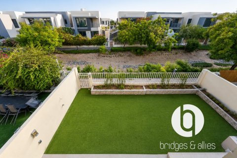 Dubai Hills Estate, UAE의 임대용 빌라 침실 4개, 228제곱미터 번호 766397 - 사진 12
