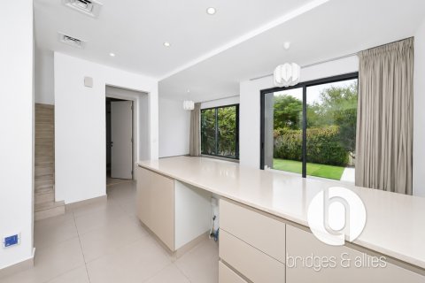 Dubai Hills Estate, UAE의 임대용 빌라 침실 4개, 202제곱미터 번호 766399 - 사진 13