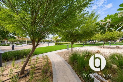 Dubai Hills Estate, UAE의 임대용 빌라 침실 4개, 202제곱미터 번호 766399 - 사진 7