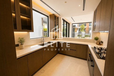 Vilă de vânzare în Tilal Al Ghaf, Dubai, EAU 5 dormitoare, 557 mp.  №736031 - poză 5