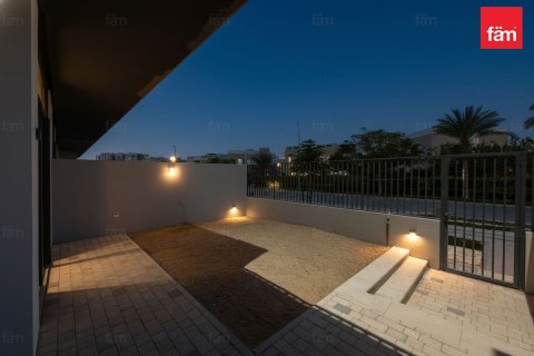 Kamienica do wynajęcia w Dubai, ZEA 3 sypialnie, 168 mkw., nr 705800 - zdjęcie 2