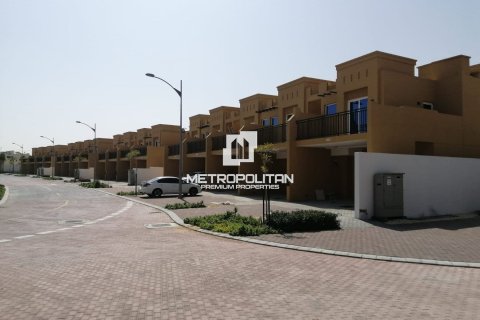 Townhouse in DAMAC Hills (Akoya by DAMAC), Dubai, UAE 3 bedrooms, 115 sq.m. № 663225 - photo 9