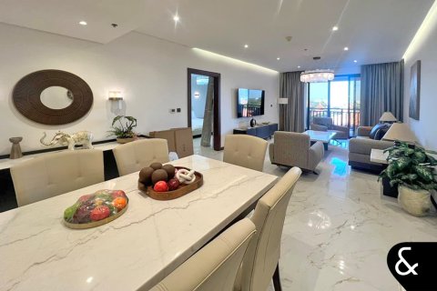 Müüa korter asukohaga Palm Jumeirah, Dubai, AÜE: 2 magamistoaga, 162 m² Nr 684983 - pilt 3