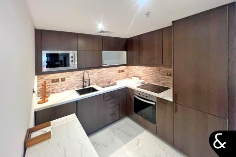 Müüa korter asukohaga Palm Jumeirah, Dubai, AÜE: 2 magamistoaga, 162 m² Nr 684983 - pilt 4