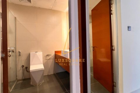 Vilë në Jumeirah Village Circle, Dubai, Emiratet e Bashkuara Arabe 4 dhoma gjumi, 148 m2. № 678103 - Foto 12