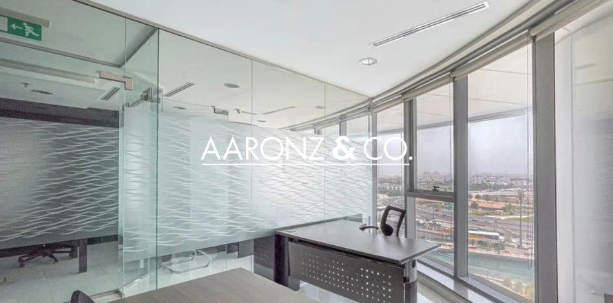 Oficiu în Business Bay, Dubai, EAU 78 mp.  №678109