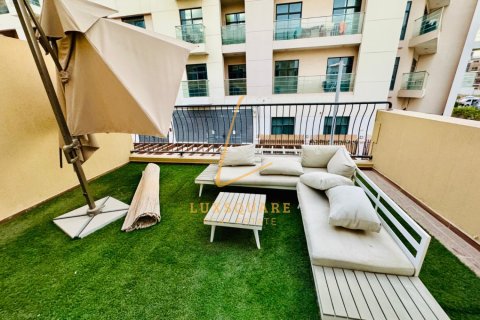 Vilë në Jumeirah Village Circle, Dubai, Emiratet e Bashkuara Arabe 4 dhoma gjumi, 467 m2. № 678105 - Foto 26