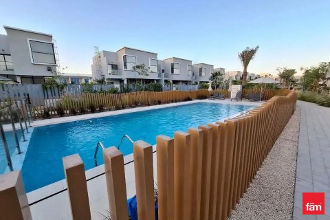 Adosado en alquiler en Dubai, EAU 3 dormitorios, 137.7 m2 № 660407 - foto 2