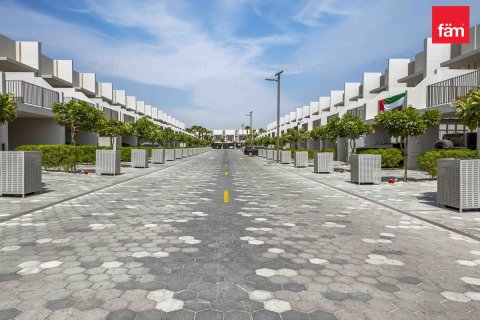 Townhouse in Mohammed Bin Rashid City, Dubai, UAE 3 bedrooms, 135.7 sq.m. № 725981 - photo 23