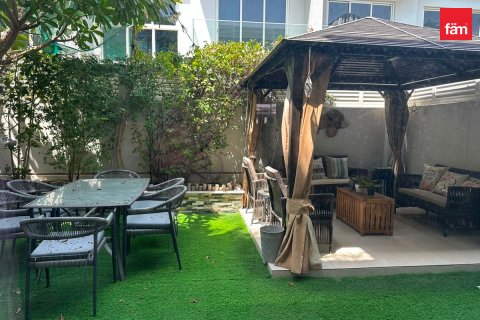 Casa urbana para arrendamento em Dubai, EAU 3 quartos, 180 m2 № 725980 - foto 4
